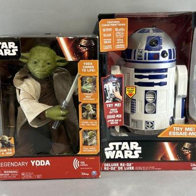 Lot 122 | Boxed New Star Wars Toys: R2-D2 & Yoda
