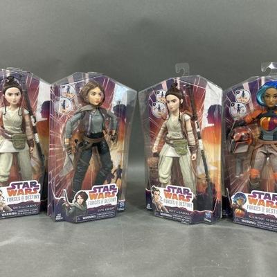 Lot 140 | NIB 4 2016 Star Wars Forces Of Destiny 12" Dolls
