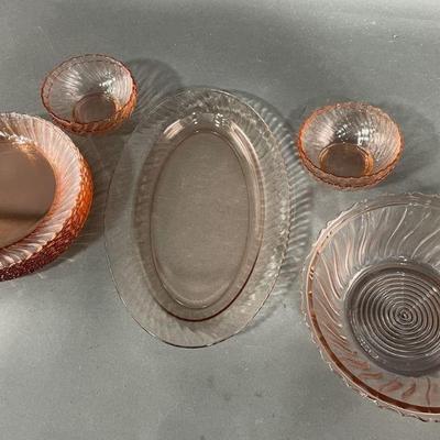 Lot 322 | Pink Depression Glass, Rosaline Swirl
