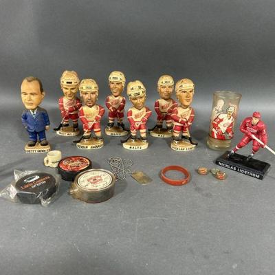 Lot 134 | Vintage Red Wing Bobble Heads & More
