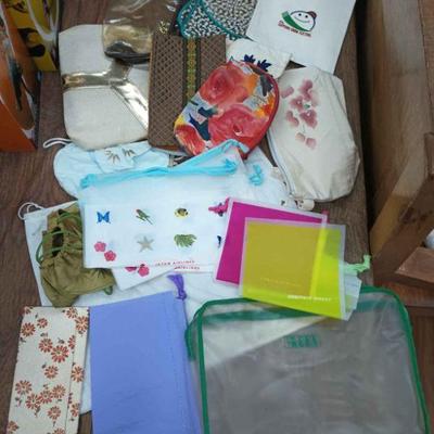 CIP028 - Lot of cosmetics bags, yves saint laurent perfumes, discolored
