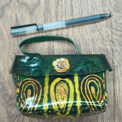 CIP061 - 2 Small Green Plastic Wallets 