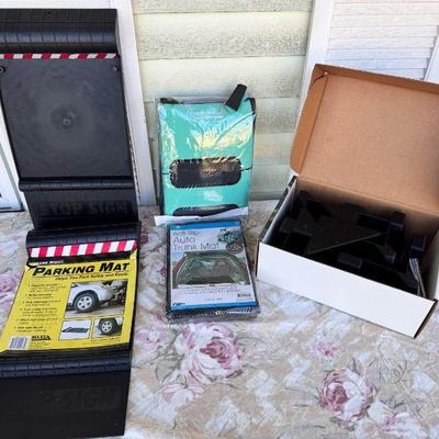 Car Accessories
Includes - parking mat x2, anti slip trunk mat, a single seat cover, and a weather guard cargo tech (all parts in...