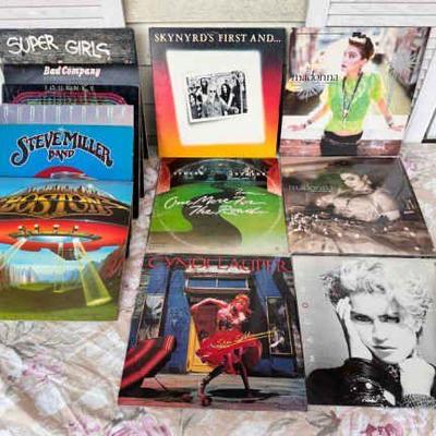 (12) Classic Rock Albums Feat. Lynyrd Skynyrd
Lynyrd Skynyrd, Modonna, Super Girls, Bad Company, Journey, SuperTramp, Steve Miller Band,...