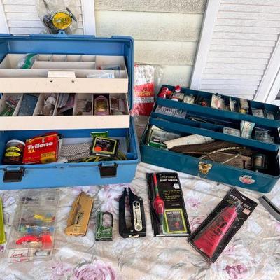 (2) Stocked Tackle Box
Includes but not limited to - hooks, bait, fish hang scales (Picam fish mate, Langley fisherman's de-liar,...