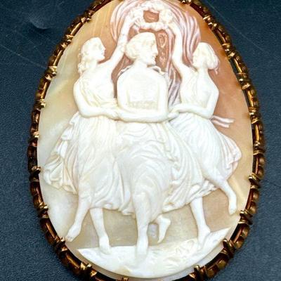 Vintage Curved Cameo Brooch

