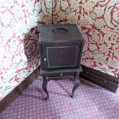Vintage Wood Humidor Smoking Stand