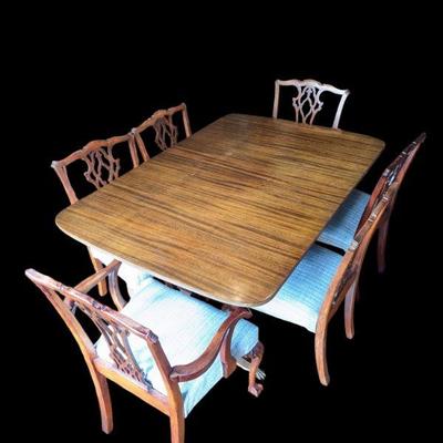Antique Walnut Dining Table with Six Carved Clawfoot Chairs