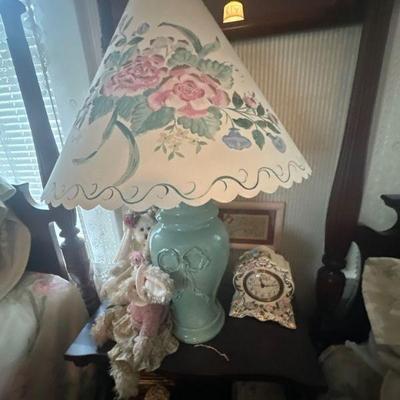 Table lamp