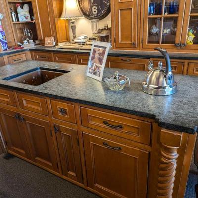 Exquisite High-End Stone Countertops throughout!