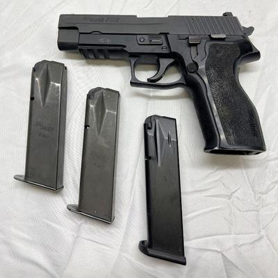 Sig Sauer P226, 9mm