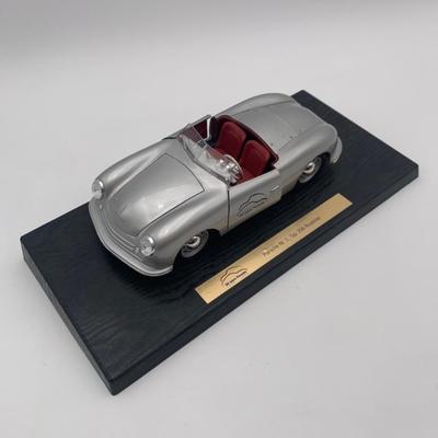 Porsche Nr.1 Type 356 Roadster Model from Maisto