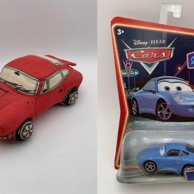 Porsche 911 Vintage Pillow + Sally