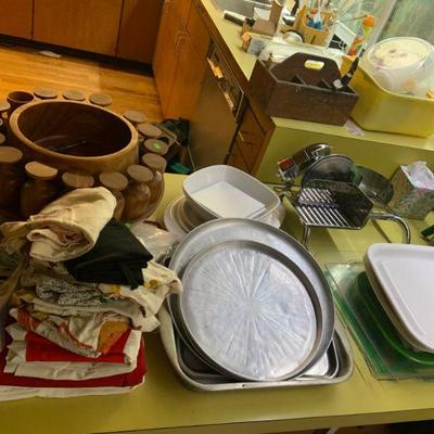 Vintage Tupperware, new and vintage platters, molded class