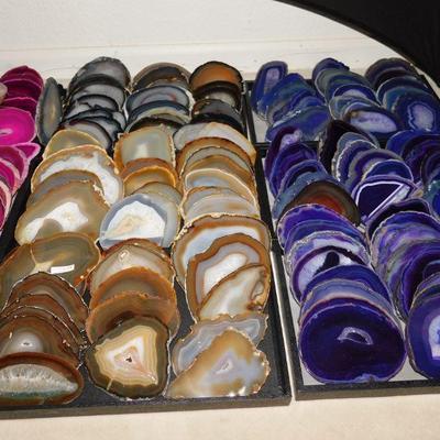 hundreds of geode slabs