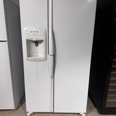 Maytag 26 Cu Feet Wide-by-Side Refrigerator
