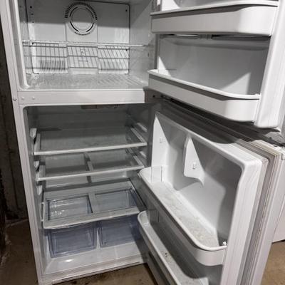 Maytag Refrigerator Model MTB1891AR