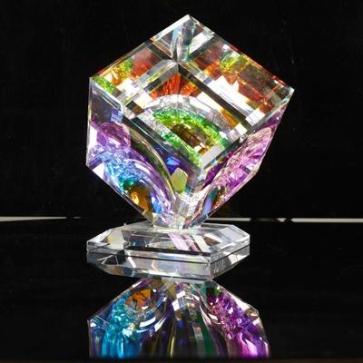 Harold Lustig crystal cube
