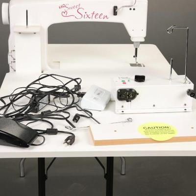 HQ Sweet Sixteen Quilting Sewing Machine with portable table & accessories