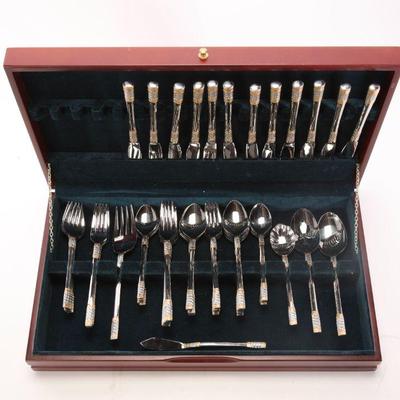 Wallace Golden Corsica flatware
