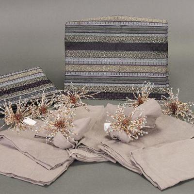 Crate & Barrel Placemats, napkins, napkin rings