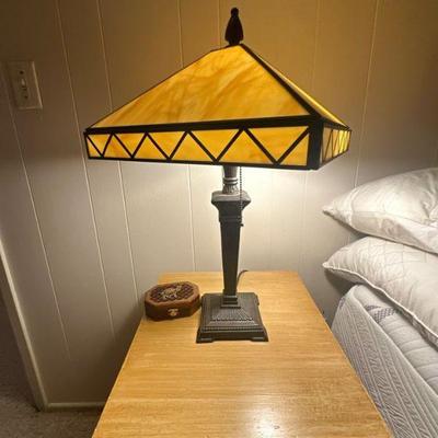 Table lamp