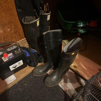 All weather boots