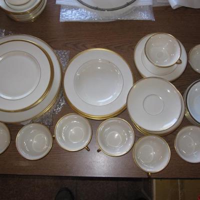 Sale Photo Thumbnail #98: Franciscan China