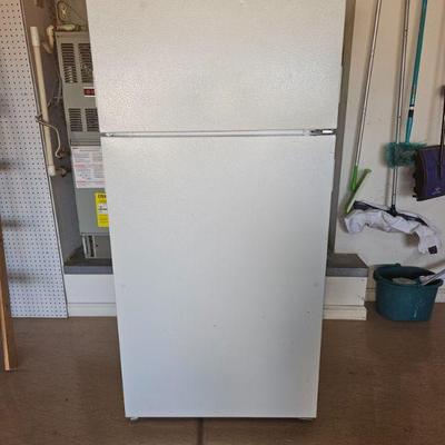 Small refrigerator/freezer