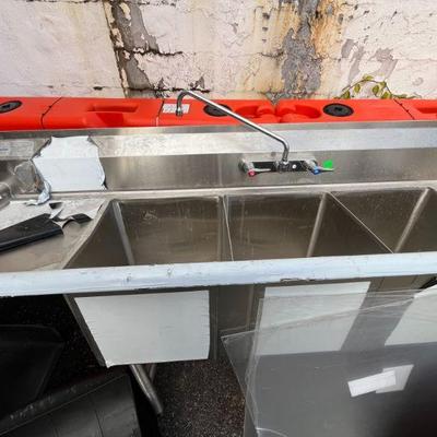 stainless steel sink