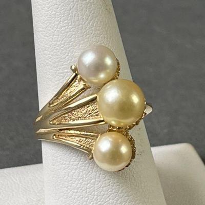 Lot 6 | 14K Faux Pearl Ring Size 8
