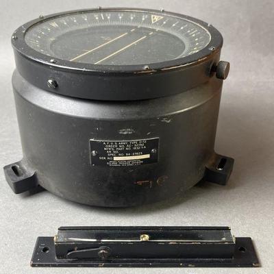 Lot 132 | WW2 1943 B17 Compass, Wood Case & Level
