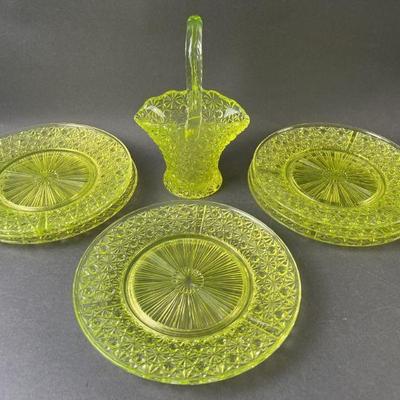 Lot 280 | Vintage Daisy & Button Pattern Uranium Glass
