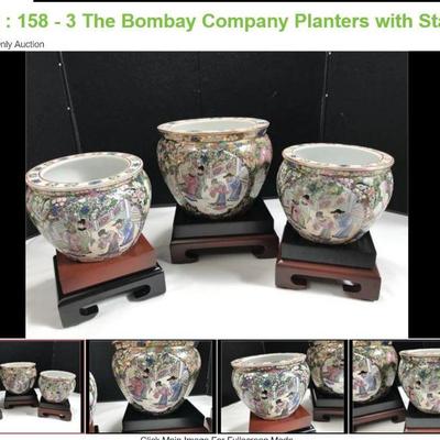 Lot # : 158 - 3 The Bombay Company Planters with Stands
3 Coordinating Oriental themed planters with stands largest planter is 6...
