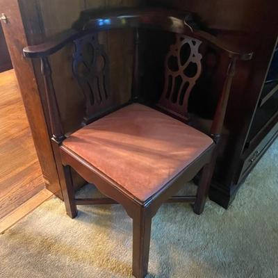 Estate Sales By Olga in Union, NJ