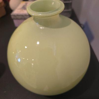 Glass vase