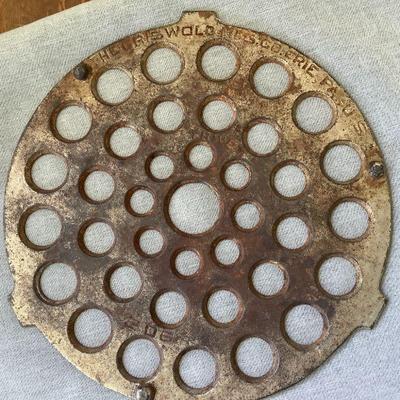 Griswold Dutch oven trivet