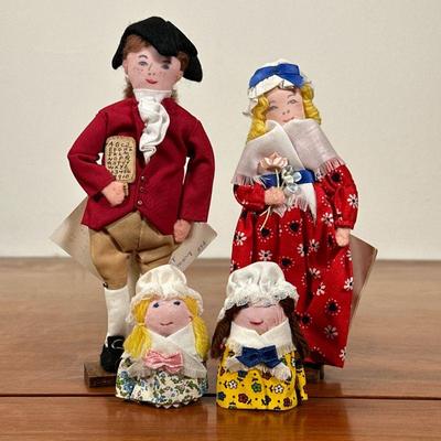 (4pc) COLONIAL DOLLS | Including: “Tom” a colonial boy, “Molly of 1776”and 2 “Molly of 1776” spool dolls. - h. 7 in

