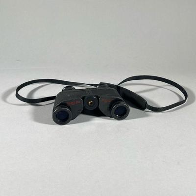 COMMANDER 109 BINOCULARS | Vintage Jason wide angle Commander Model 109 compact binoculars. - w. 4.5 in


