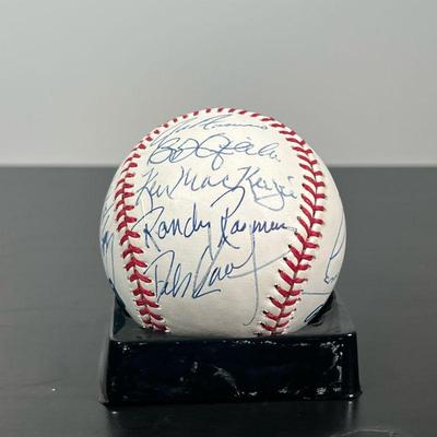[METS SIGNED BASEBALL] Randy Ramirez, Ken MacKenzie, Tim Teufel, Et al. | [SIGNED BASEBALL] With 14 signatures


