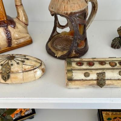 Souvenirs and decorative items from the Middle East, Turkey and Russia