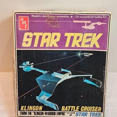 https://www.auctionninja.com/stress-free-estate-services-llc/sales/details/astounding-estate-auction-vintage-xmas-collectibles-jewelry-an...