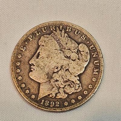 https://www.auctionninja.com/stress-free-estate-services-llc/sales/details/astounding-estate-auction-vintage-xmas-collectibles-jewelry-an...