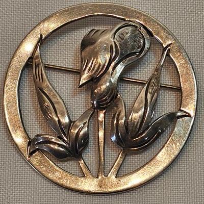 https://www.auctionninja.com/stress-free-estate-services-llc/sales/details/astounding-estate-auction-vintage-xmas-collectibles-jewelry-an...