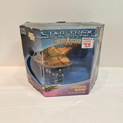 https://www.auctionninja.com/stress-free-estate-services-llc/sales/details/astounding-estate-auction-vintage-xmas-collectibles-jewelry-an...