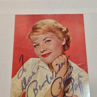 https://www.auctionninja.com/stress-free-estate-services-llc/sales/details/astounding-estate-auction-vintage-xmas-collectibles-jewelry-an...