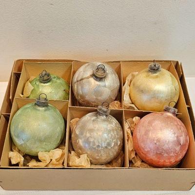 https://www.auctionninja.com/stress-free-estate-services-llc/sales/details/astounding-estate-auction-vintage-xmas-collectibles-jewelry-an...