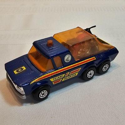 https://www.auctionninja.com/stress-free-estate-services-llc/sales/details/astounding-estate-auction-vintage-xmas-collectibles-jewelry-an...