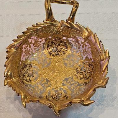 https://www.auctionninja.com/stress-free-estate-services-llc/sales/details/astounding-estate-auction-vintage-xmas-collectibles-jewelry-an...