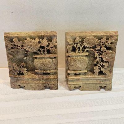 https://www.auctionninja.com/stress-free-estate-services-llc/sales/details/astounding-estate-auction-vintage-xmas-collectibles-jewelry-an...